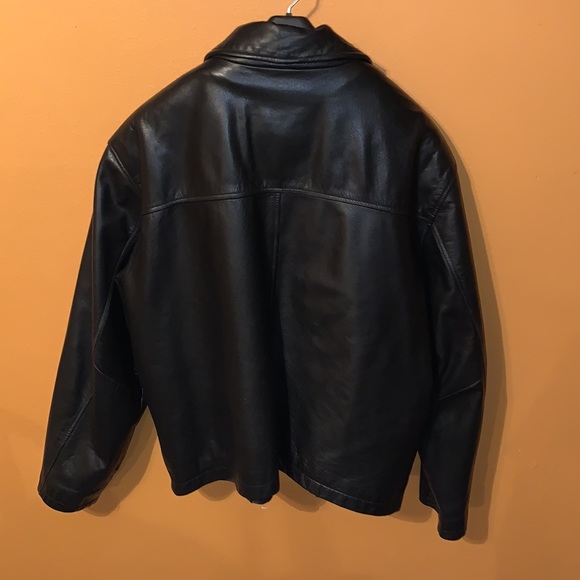 Wilson’s men’s leather coat - Picture 2 of 9